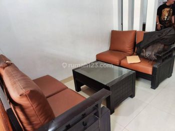 Rumah Terawat Nyaman Siap Huni di Taman Holis Indah 2 Bandung