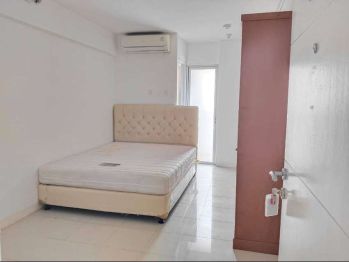 sewa studio tahunan apartemen bassura city,jatinegara, jakarta