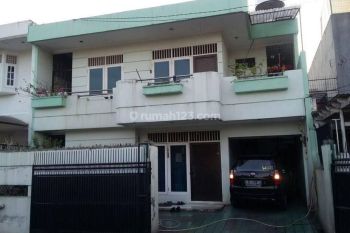 Rumah Besar Lokasi Strategis Bebas Banjir Di Sunrise Garden(SR27)