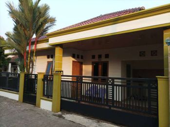 Dijual Rumah Graha Raya Bebas Banjir