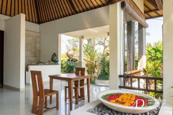 FREEHOLD 11-BEDROOM VILLA COMPLEX IN UBUD