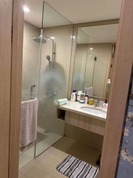 SEWA APARTEMEN ONE EAST RESIDENCE 1BR LANTAI 9 FULL FURNISHED