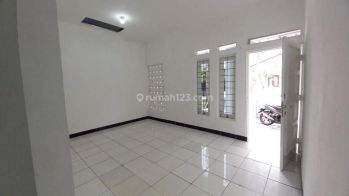 Lebak Bulus rumah sewa baru renovasi dekat stasiun mrt