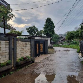 Rumah Asri Dekat Cibinong City Mall Terima KPR Bank