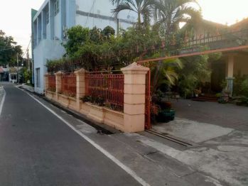 DIJUAL RUMAH TENGAH KOTA AUTO NINGRAT