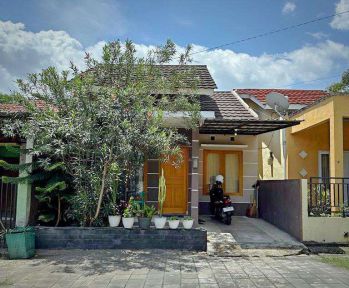 Dijual rumah cantik menarik FULL FURNISH di Prambanan, JK11518