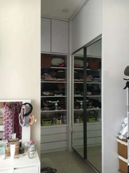 Dijual Rumah Full Furnished Di Rungkut