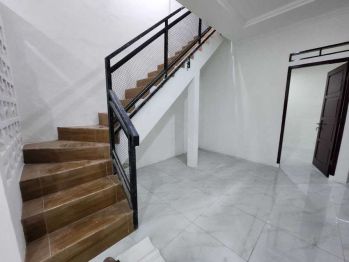 Rumah Pancoran Mas Dekat Tol Cijago Akses 3 Mobil: Surat SHM+IMB