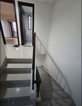 Dijual Rumah Hook Di Podomoro