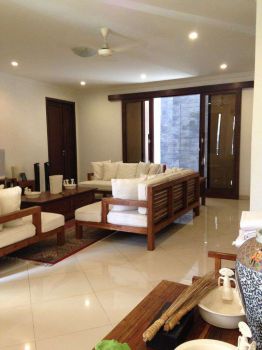 Dijual Rumah di Lenteng Agung Jakarta Selatan