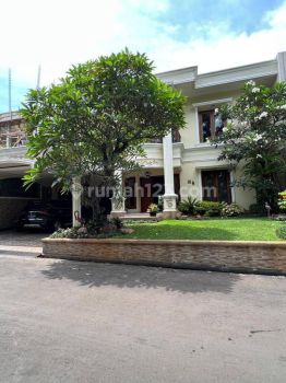 Rumah Private Pool Dalam Komplek Townhouse Cilandak Jaksel
