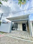 thumbnail-minimalis-modernrumah-cantik-wisma-bungurasih-waru-sidoarjo-9