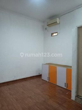 Rumah dalam cluster di Harapan Indah 2 Bekasi