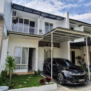 Rumah 2 Lantai Furnished Dekat Pintu Tol BSD Siap Huni