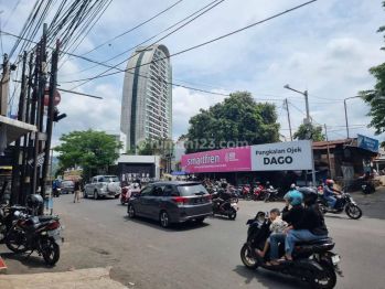 Rumah hitung tanah mainroad Dago