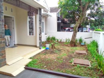 Disewakan Rumah Antapani Layak Huni