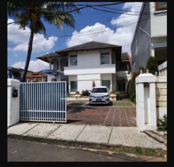 Rumah luas Asri jl Pertanian II lebak bulus jaksel