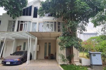 Rumah Zimbali Costa Pakuwon City, Strategis