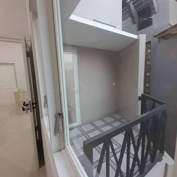 Rumah Baru 2 Lantai Super Murah Strategis di Lowokwaru Malang