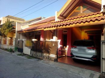 Rumah Sewa Bagus Semi Furnish