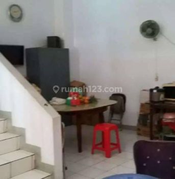 Rumah Kondisi Bagus Di KavPolri Jelambar(JL86)