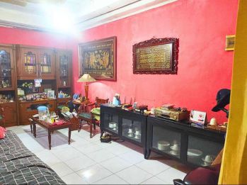 Sell Rumah: 2 KT - 1 KM - 81 m2