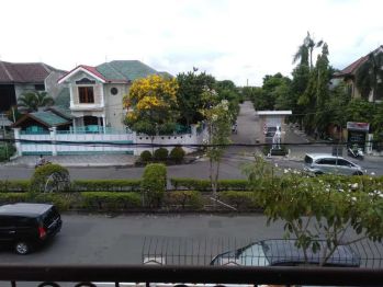 ‼️RAYA JALAN KEMBAR‼️ Rumah Hook di Deltasari - Gayungan Pondok Candra