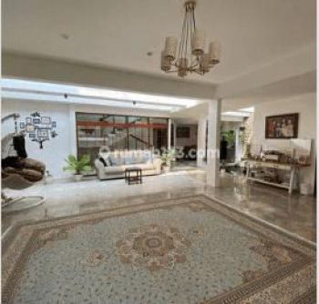 Rumah Bagus Unfurnished Shm Di Jalan Setra Sari, Bandung (CL)