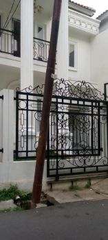 DI JUAL 2 UNIT RUMAH BARU 2 LANTAI PINGGIR JALAN DI CONDET BISA KPR