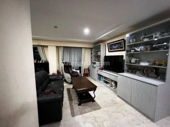 Apartment Puri Park Residence 3 BR Furnished Bagus