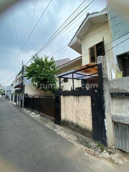 Rumah Disewakan di Tebet