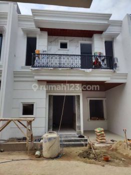 Rumah Siap Huni  di Pancoran Mas DepokDekat DTC Mall dan Selangkah Ke TOL Desari