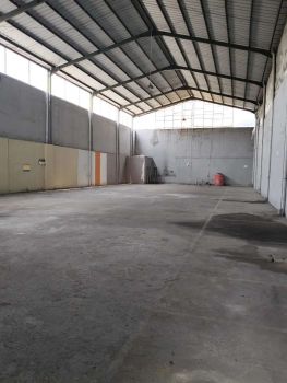 Sewa gudang komersial mainroad holis pusat kota nego