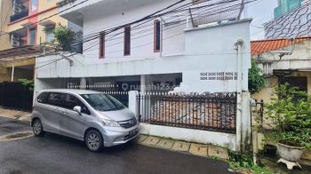 Best Price Setiabudi, Rumah Hitung Tanah, Lokasi Strategis, Lt 212 M2