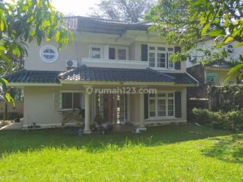 Rumah Dengan Backyard Luas Sentul City, Bogor