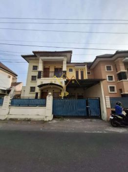 DISEWAKAN RUMAH STRATEGIS DEKAT TUGU JOGJA