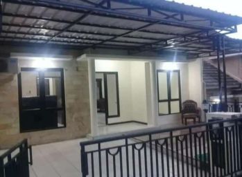 Dijual cepat rumah ready 2 lantai di Panhill Mangunharjo Tembalang hg