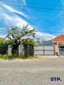Jual cepat, Tanah kavling + Kantor di Klampis Anom