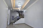 thumbnail-brand-new-house-kencana-loka-bsd-city-tangerang-siap-huni-8