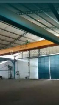 Disewakan cepat gudang bercrane di gresik