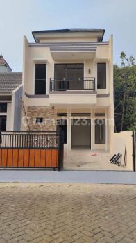 Dijual rumah baru 2 lantai free ac 3 unit citra raya