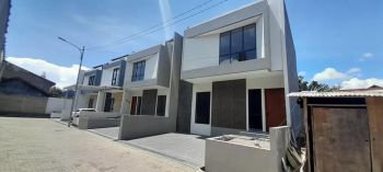 Rumah mewah baru 2 Lantai di Budi Indah, Cimahi Utara kota Cimahi