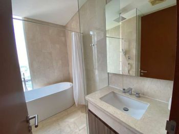 for rent senopati suite 2bedroom and 2bathroom size 134sqm