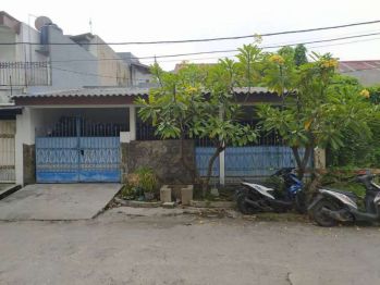 Dijual Rumah second layak huni ( renov2 dikit) di Babatan Pantai Timur