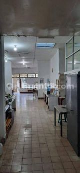 TOKO SIAP PAKAI di TENGAH KOTA