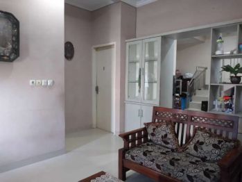 RUMAH MINIMALIS HARGA MANiS JUAL SEMI FURNISH