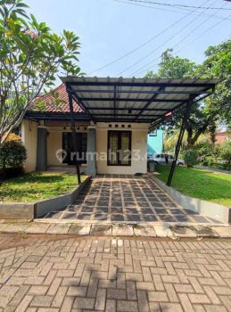 Rumah Cantik Posisi Hook Di Sawangan Depok