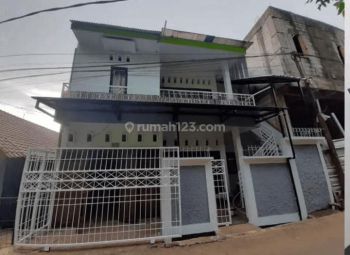 Rumah Induk Ada 8 Kamar Kost Sudah Terisi 5 Menit Kampus Ui