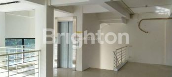 RUKO MEWAH 5 LT SIAP HUNI ADA LIFT DI SOUTHERN POINT SURABAYA