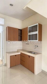 DISEWAKAN RUMAH MURAH DUA LANTAI SIAP HUNII